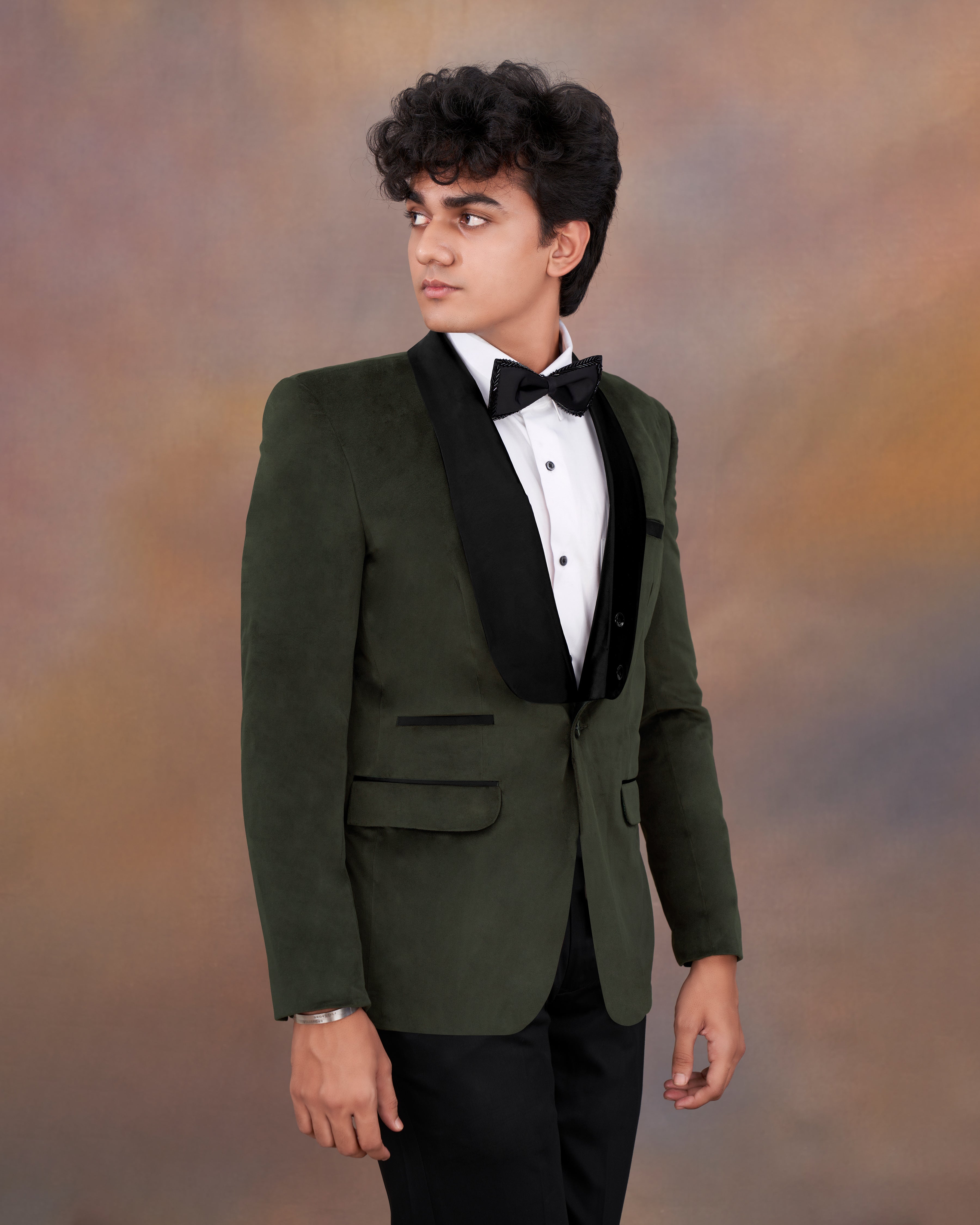 Zeus Green Velvet Designer Tuxedo Blazer BL2335-BKL-D2091-36, BL2335-BKL-D2091-38, BL2335-BKL-D2091-40, BL2335-BKL-D2091-42, BL2335-BKL-D2091-44, BL2335-BKL-D2091-46, BL2335-BKL-D2091-48, BL2335-BKL-D2091-50, BL2335-BKL-D2091-52, BL2335-BKL-D2091-54, BL2335-BKL-D2091-56, BL2335-BKL-D2091-58, BL2335-BKL-D2091-60